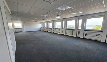 Västra Esplanaden 2