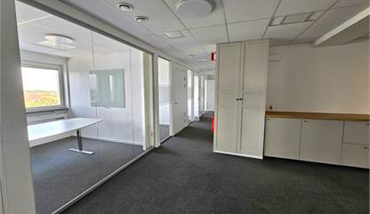 Västra Esplanaden 2