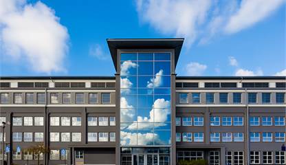 Välkommen till Granitor Properties fastighet, Hub 1947 - ett enastående kontor i Västra Hamnen, skräddarsytt för dig! Skeppsgatan 19