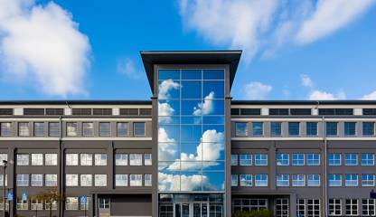 Välkommen till Granitor Properties fastighet, Hub 1947 - ett enastående kontor i Västra Hamnen, skräddarsytt för dig! Skeppsgatan 19