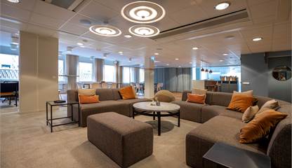 Öppen yta vid pentry och lunchrum Humlegårdsgatan 20