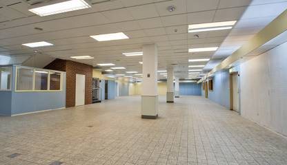 Lokalerna fungerar för lager, showroom, handel mm Stortorget 6