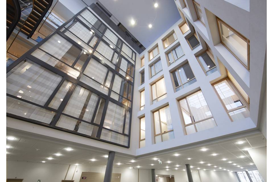 Borgarfjordsgatan 18, Kista