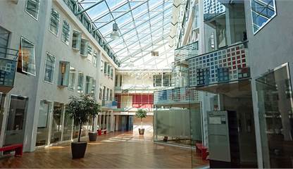 Autrium i fastigheten Fågelviksvägen 9