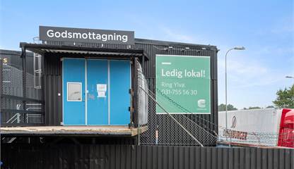 F O Petersons gata 2