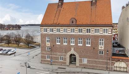 Byggnad utvändigt Västervikstorget 4