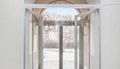 Entré Västervikstorget 4