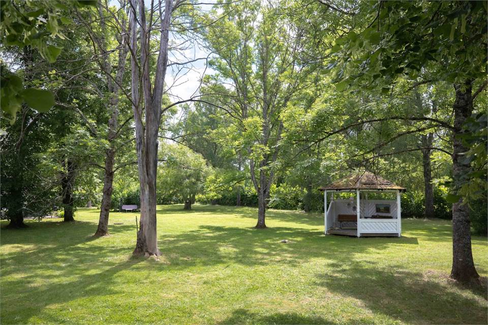 Harakers byv 9-15 & Prästgård, Västerås