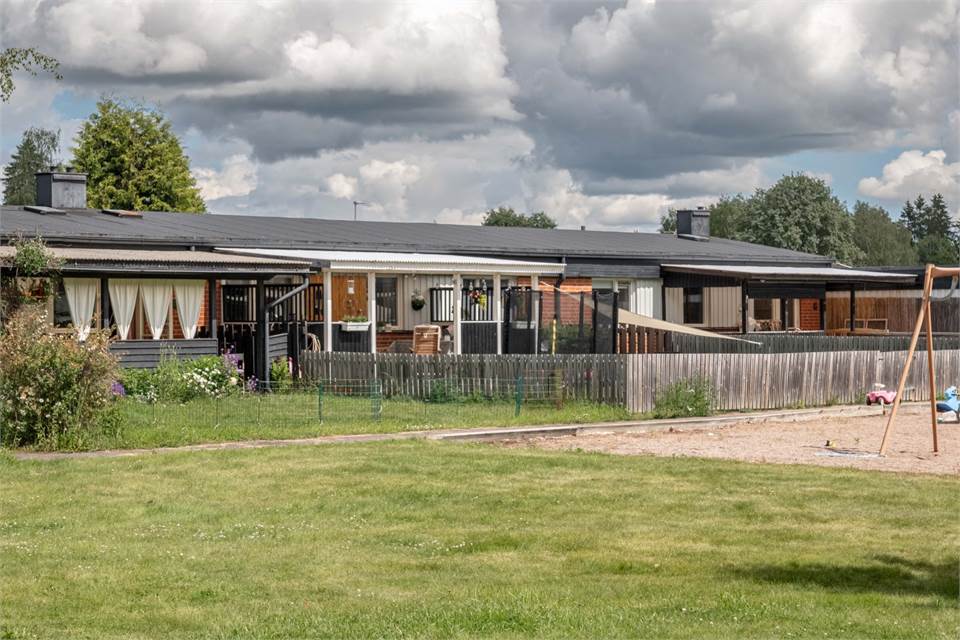 Harakers byv 9-15 & Prästgård, Västerås