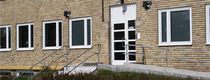 Entrén Västergatan 9