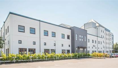 Exteriörbild La Cours gata 2